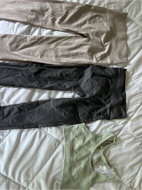Neutral & Black Active Leggings with Sage Green Sports Bra